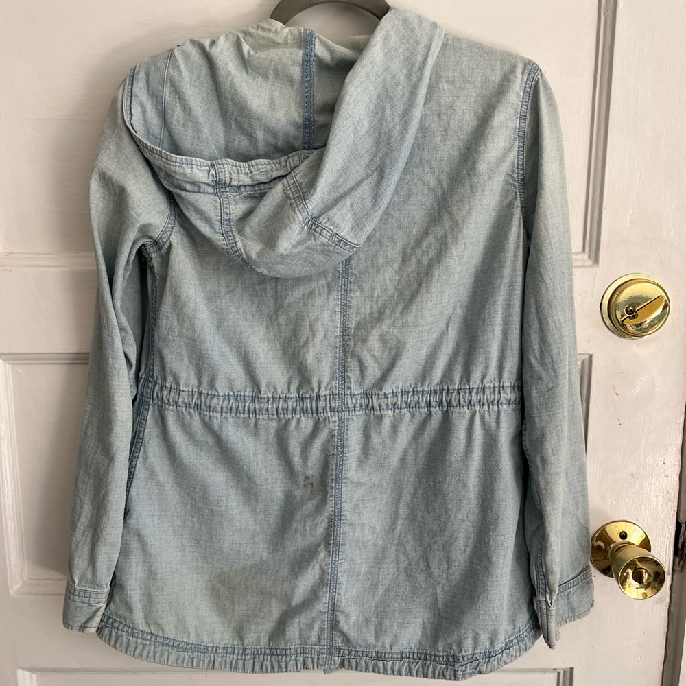 Levi’s light wash utility jacket / anorak jacket in denim/chambray fabric - Picture 3 of 4